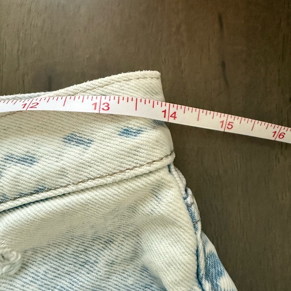 EUC Abercrombie and Fitch Annie High Rise Distressed Denim Women Shorts - Picture 7 of 9